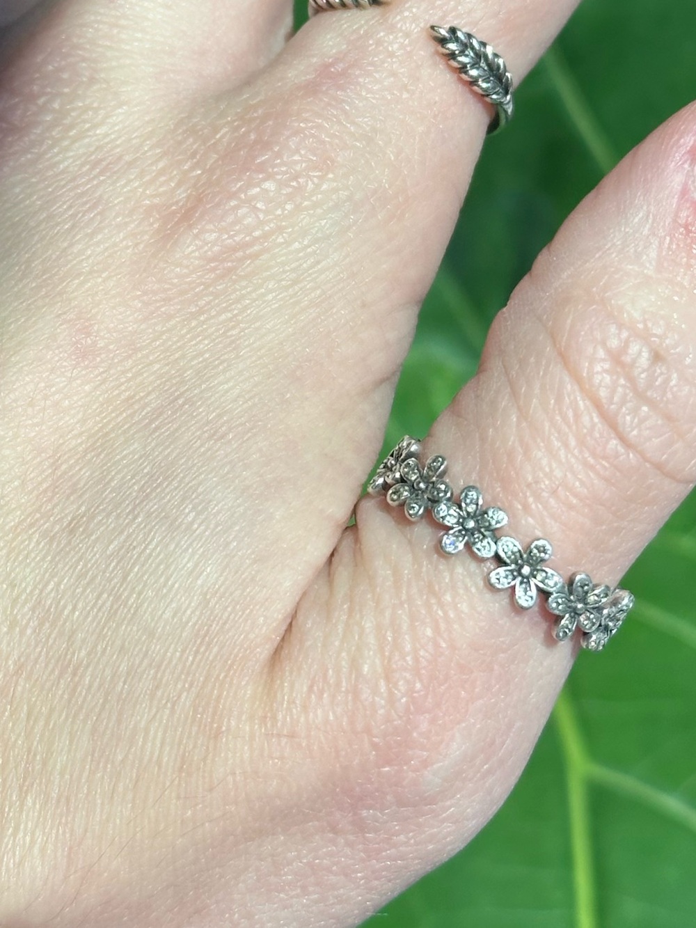 Daisy flower pandora ring - Picture 3 of 3